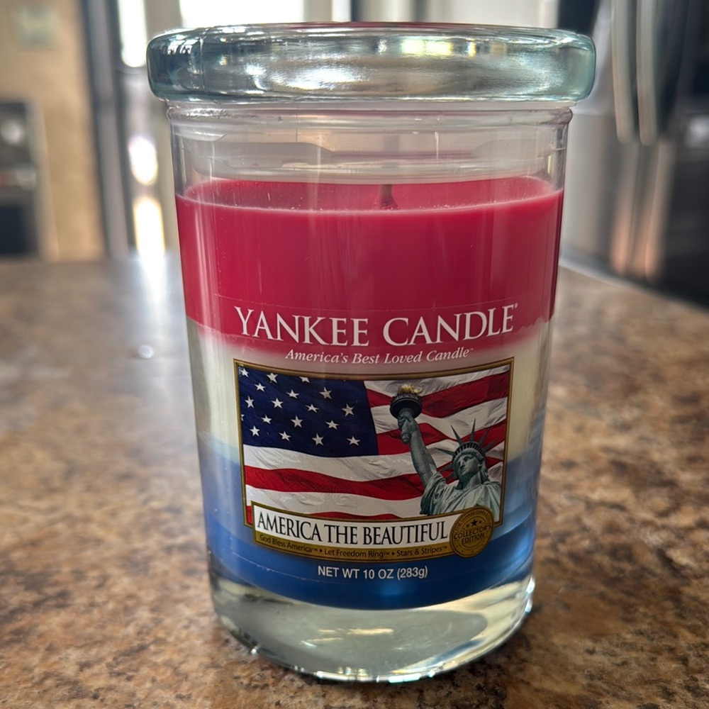 Yankee Candle Patriotic Layers Red White Blue